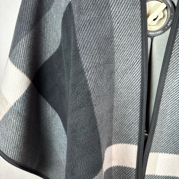 Ikebehar Soft Open-Front Poncho Wrap – Neutral Plaid Pattern – One Size - Picture 5 of 10